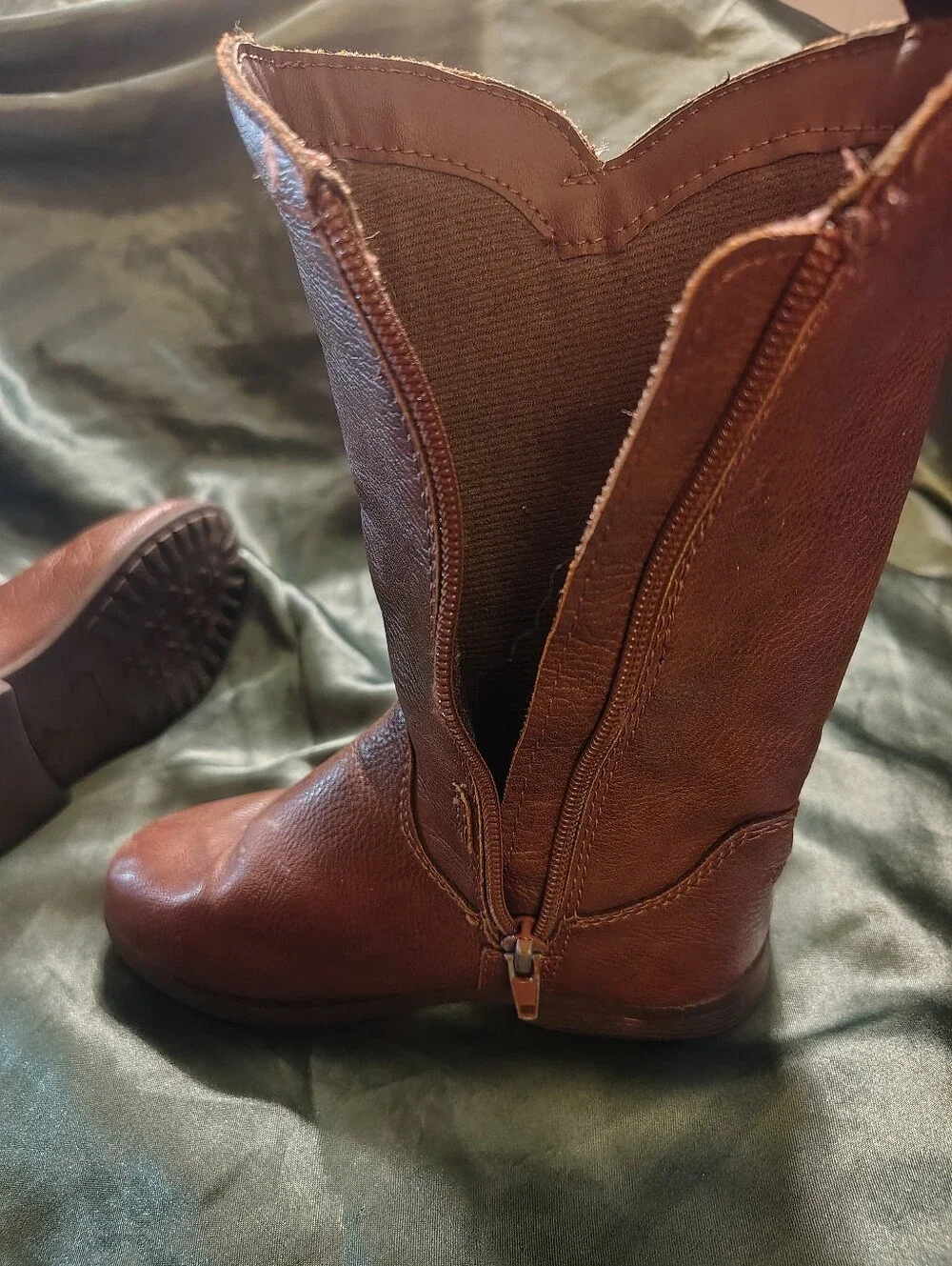 OshKosh B'gosh Girls Size 11 Brown Knee High Riding Boots Side Zip